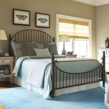 Weatherford Queen Cornsilk Catlins Metal Bed